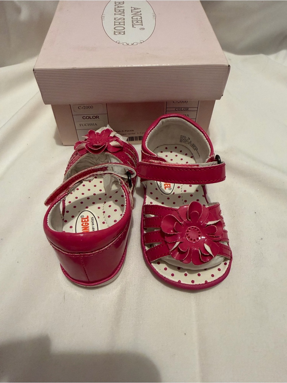 NWT Angel Baby Fuchsia Flower Sandal - Baby Girl Size 3 - Pink Patent